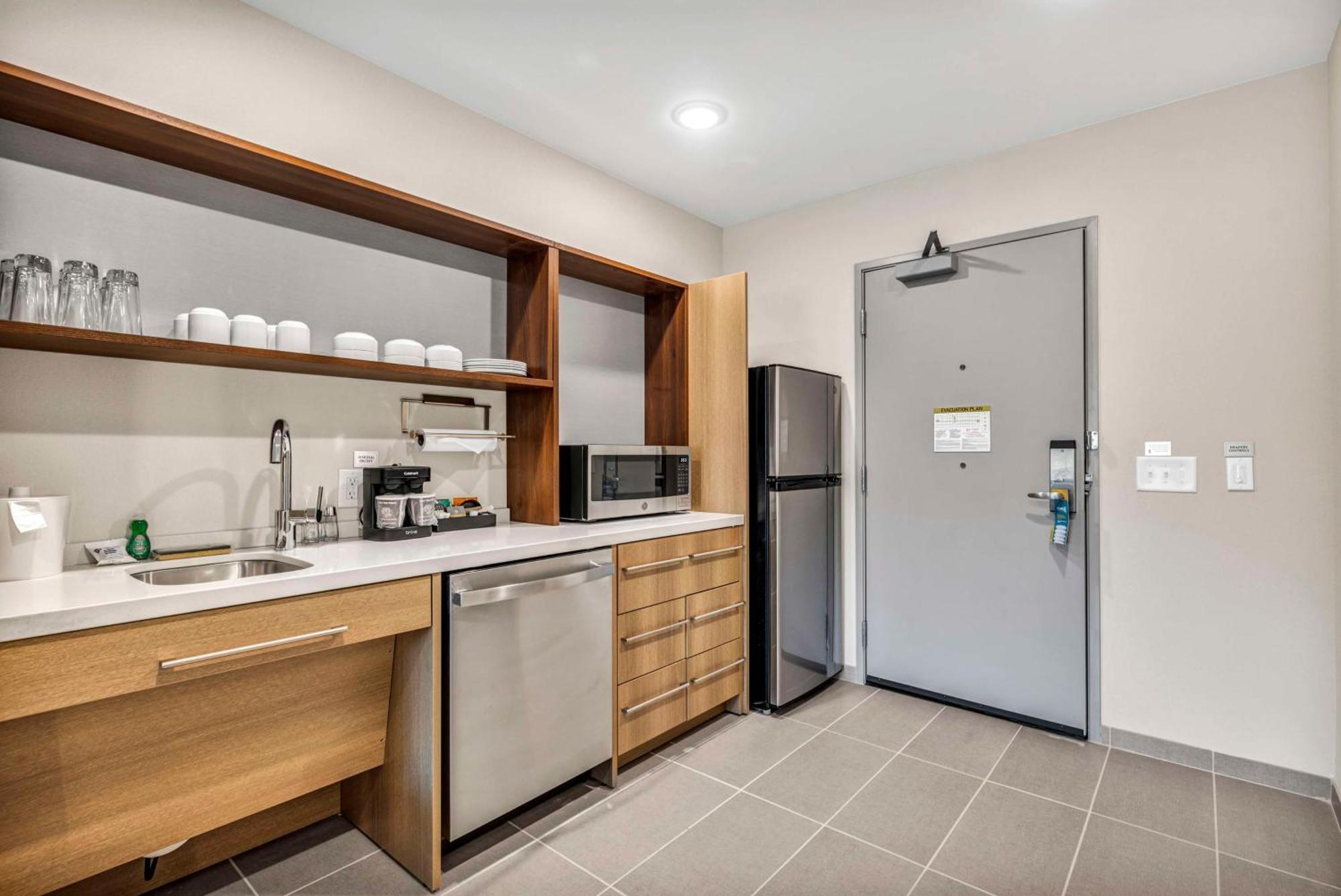 Home2 Suites By Hilton Raleigh West Lenovo Center Εξωτερικό φωτογραφία