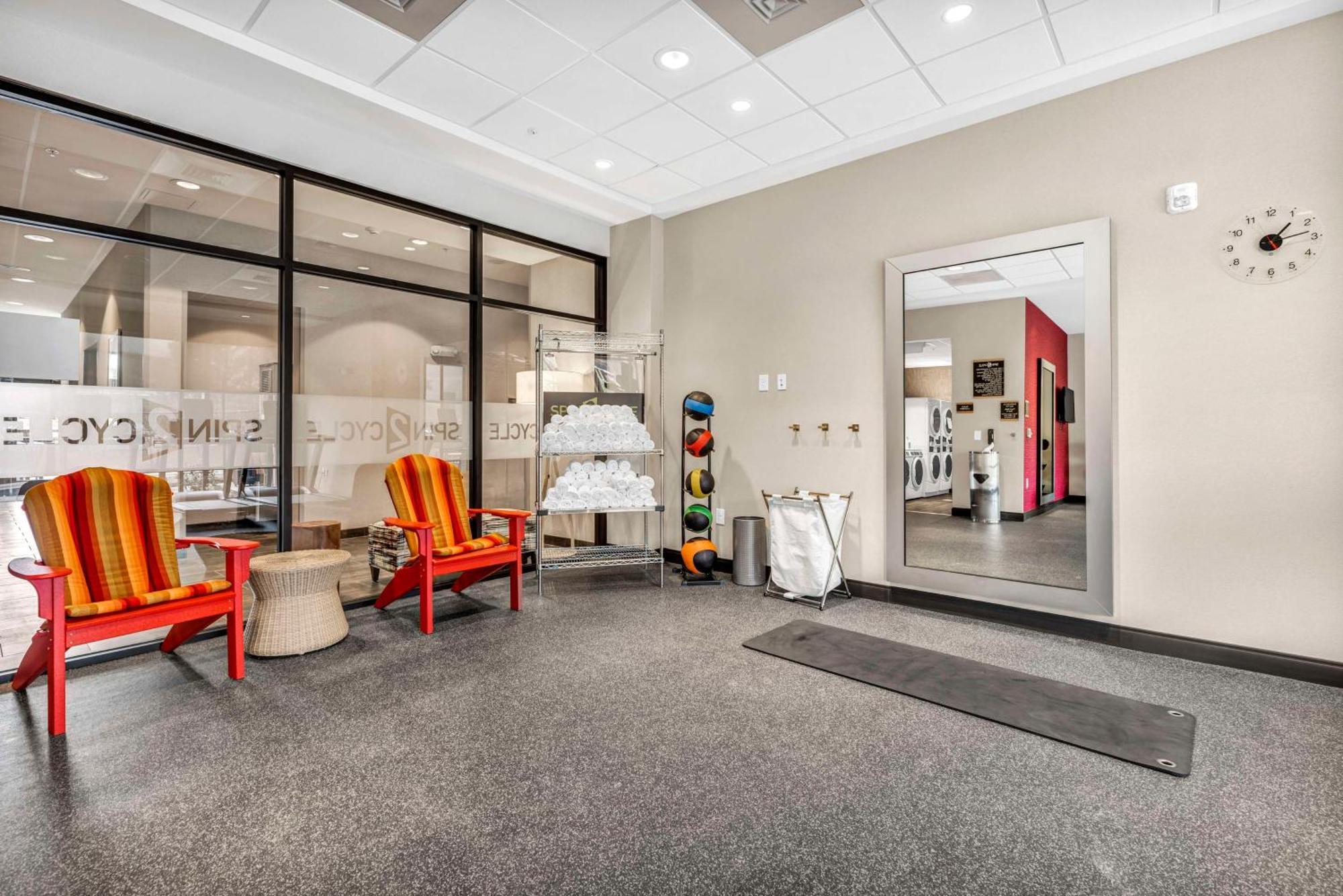 Home2 Suites By Hilton Raleigh West Lenovo Center Εξωτερικό φωτογραφία