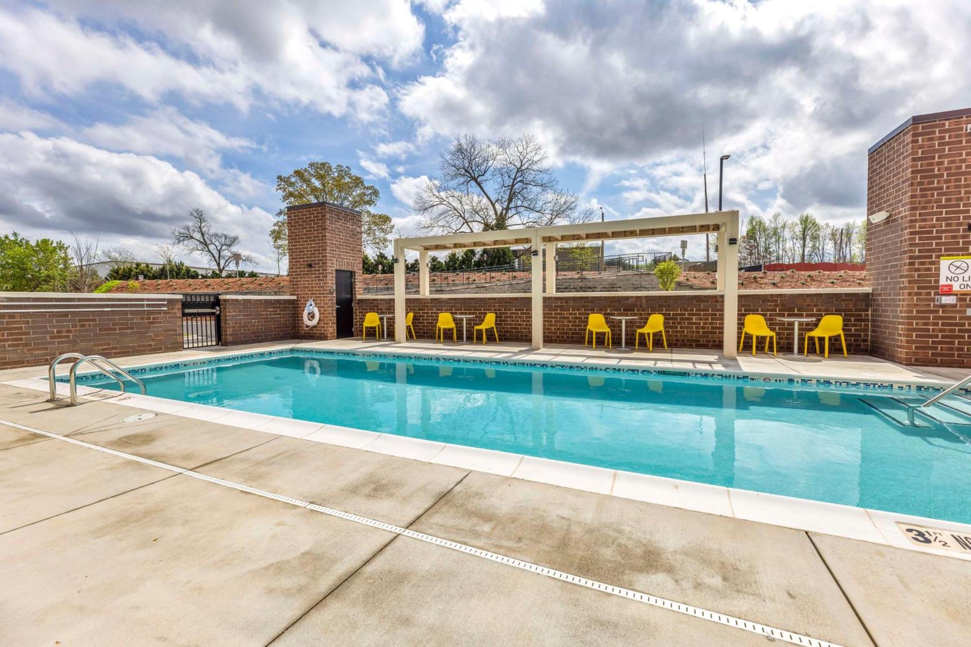 Home2 Suites By Hilton Raleigh West Lenovo Center Εξωτερικό φωτογραφία